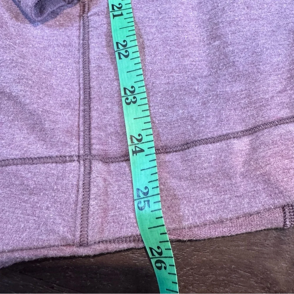lululemon athletica Coast‎ Easy Wrap Heather Misty Merlot, Size 4